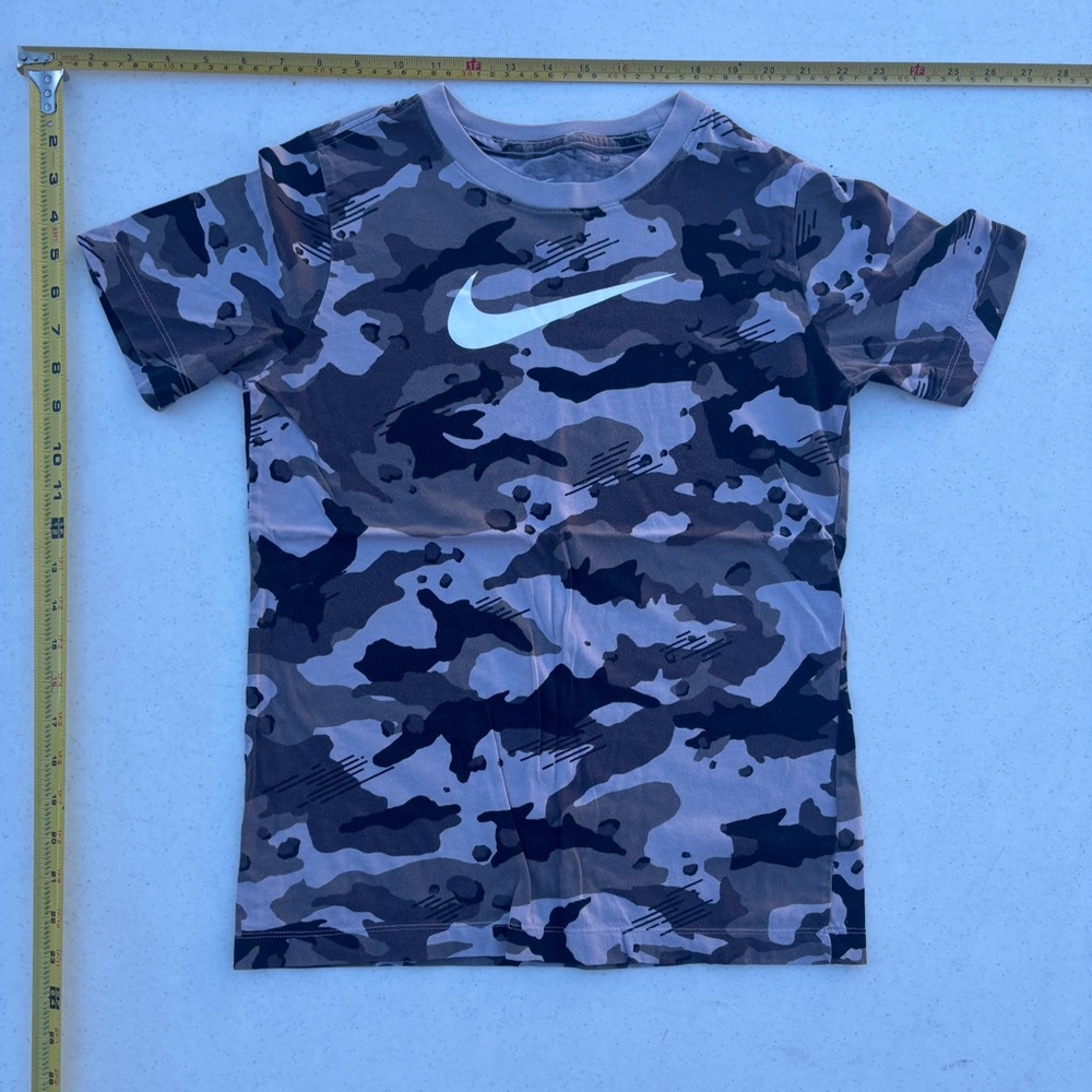 Nike Youth Large Shirt